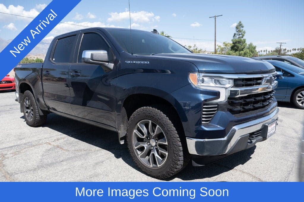 2022 Chevrolet Silverado 1500 LT — photo 1 of 26