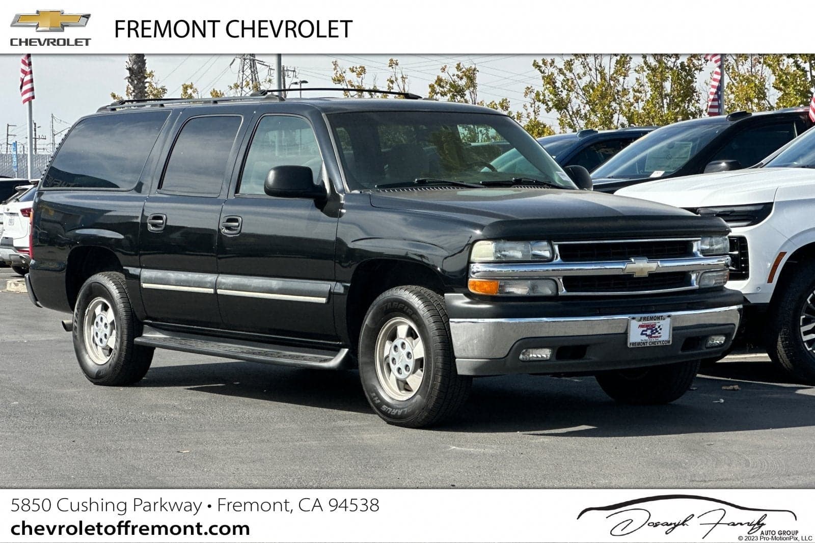 2003 Chevrolet Suburban LS — photo 1 of 51