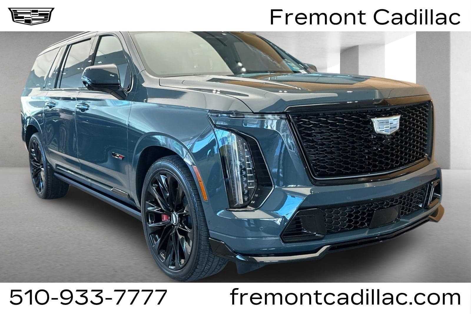 2025 Cadillac Escalade ESV Base — photo 1 of 68