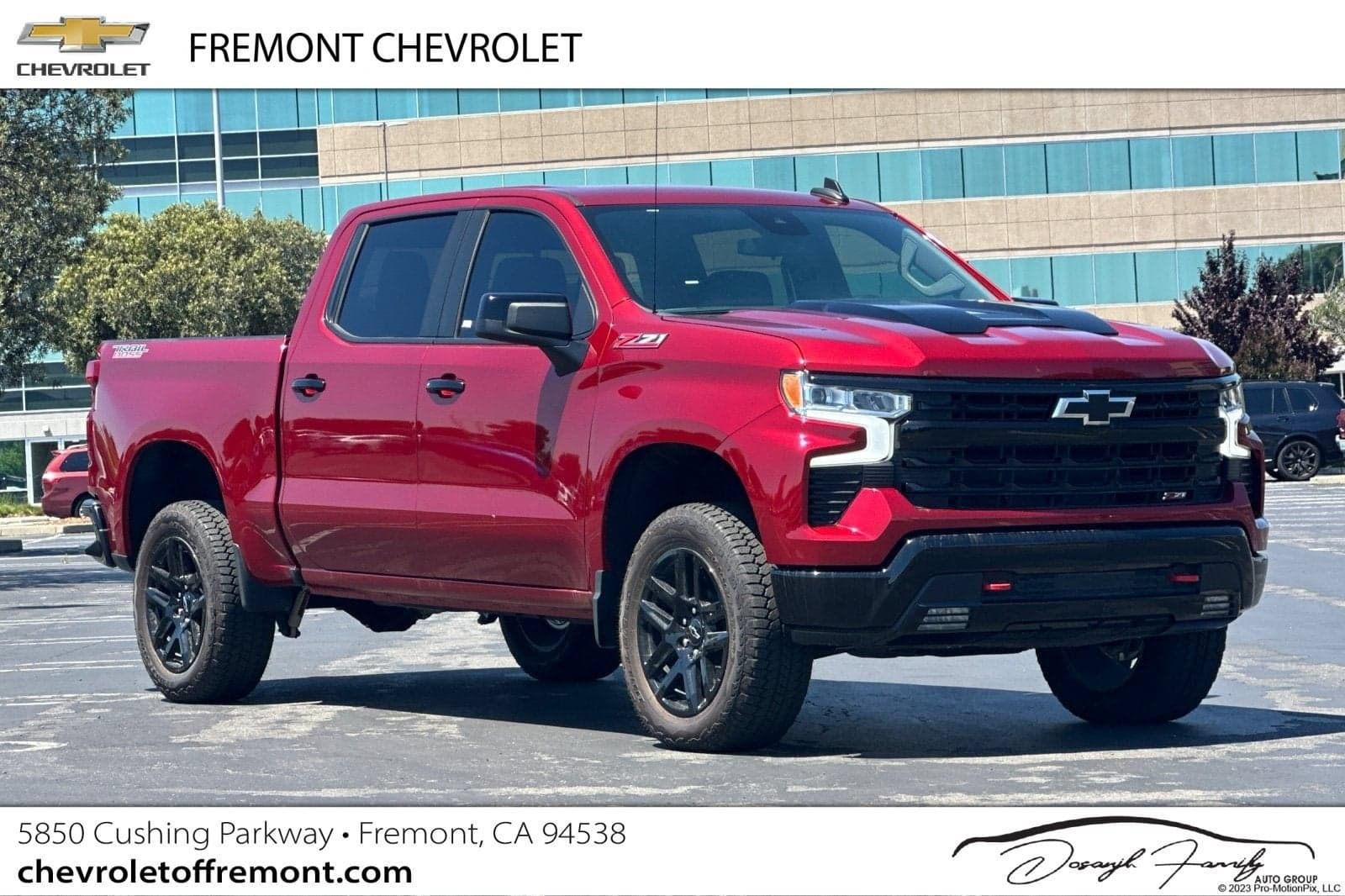 2025 Chevrolet Silverado 1500 LT Trail Boss — photo 1 of 66