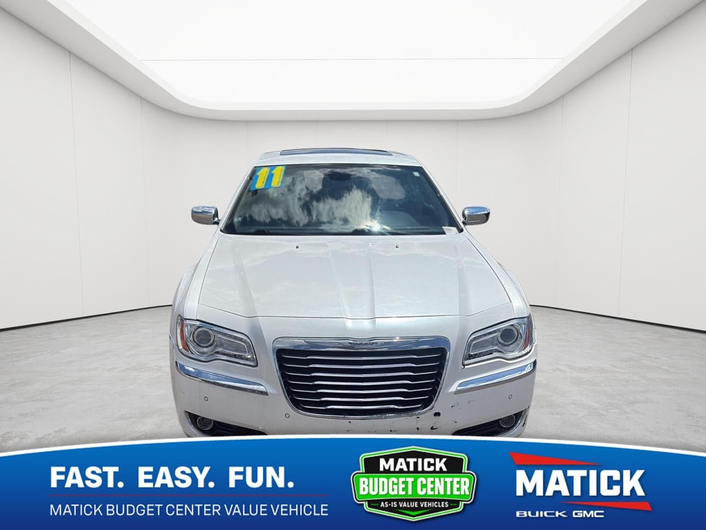 2011 Chrysler 300 Limited — photo 1 of 31
