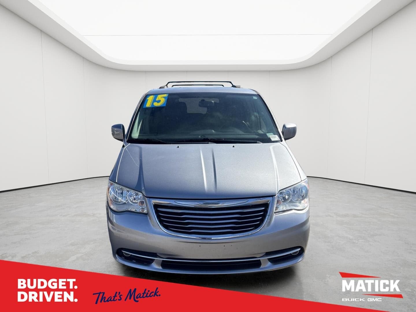 2015 Chrysler Town & Country Touring — photo 1 of 5