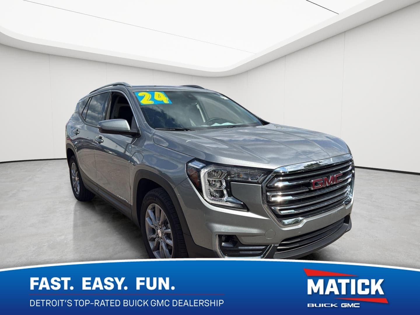 2024 GMC Terrain SLT — photo 1 of 44