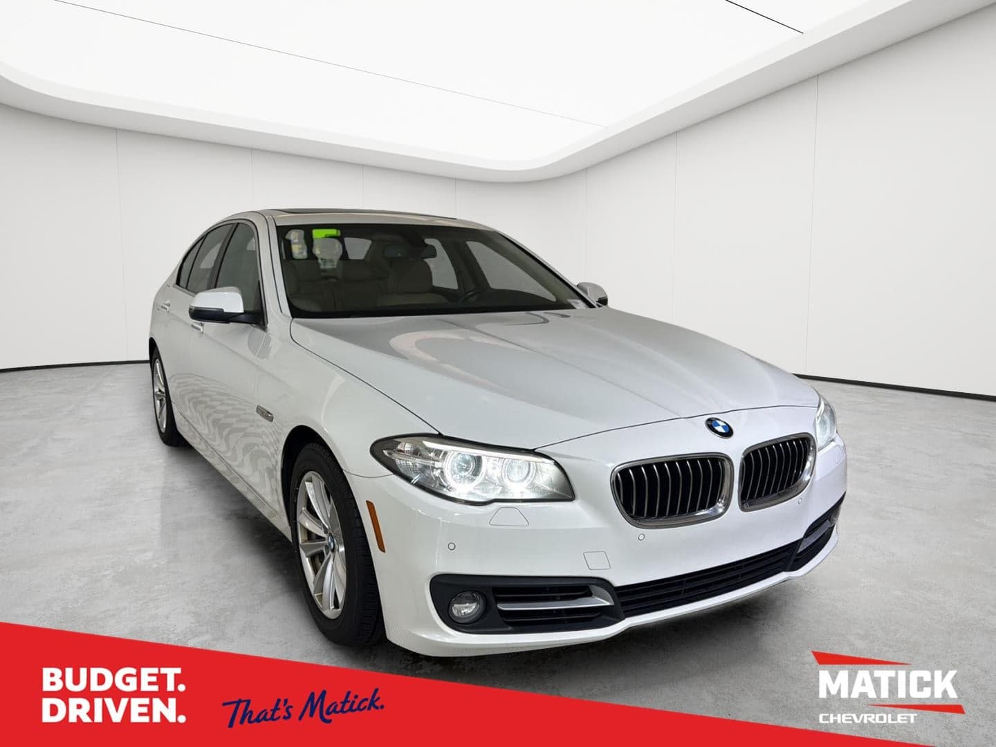 2015 BMW 5 Series 528i xDrive — photo 1 of 27