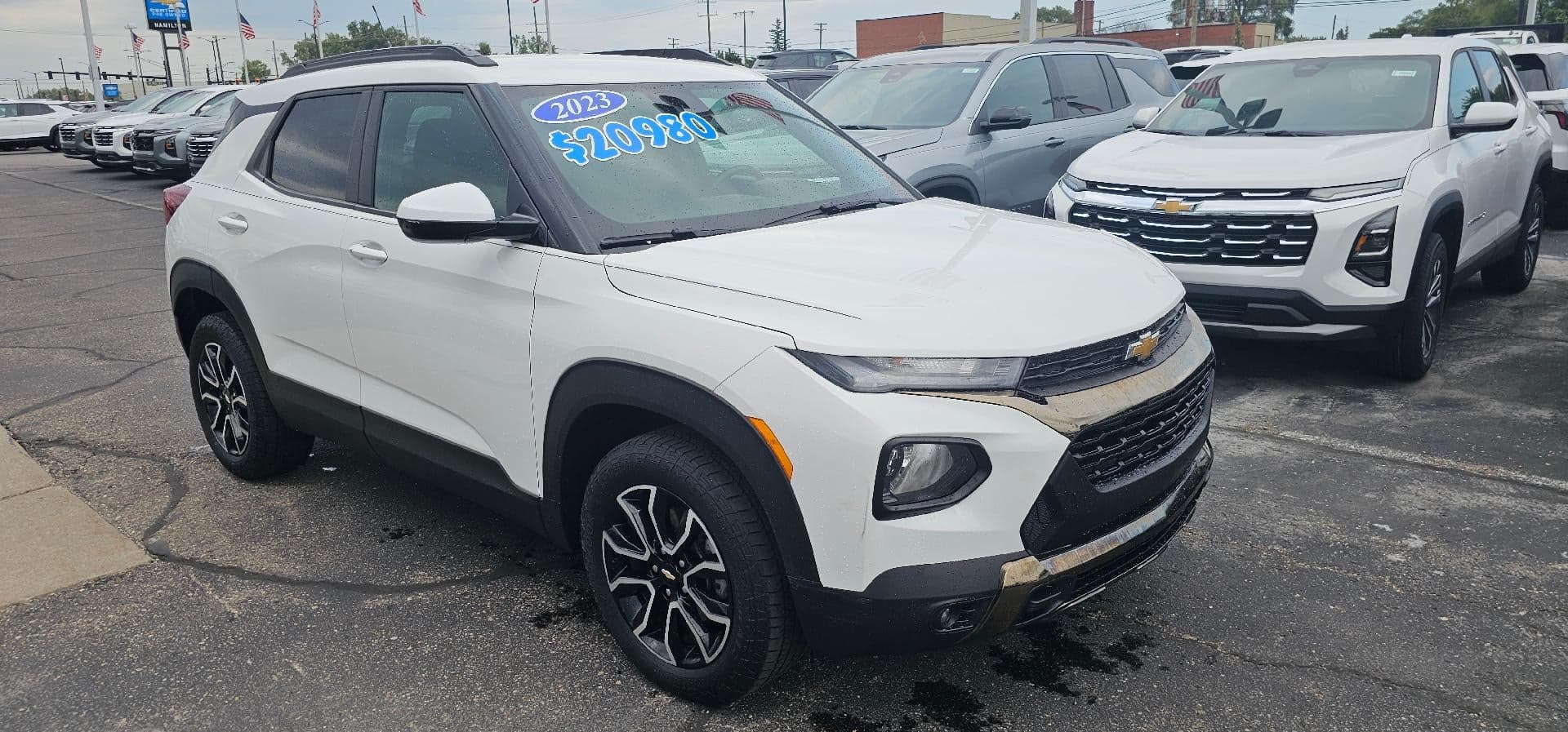 2023 Chevrolet Trailblazer ACTIV AWD — photo 1 of 30