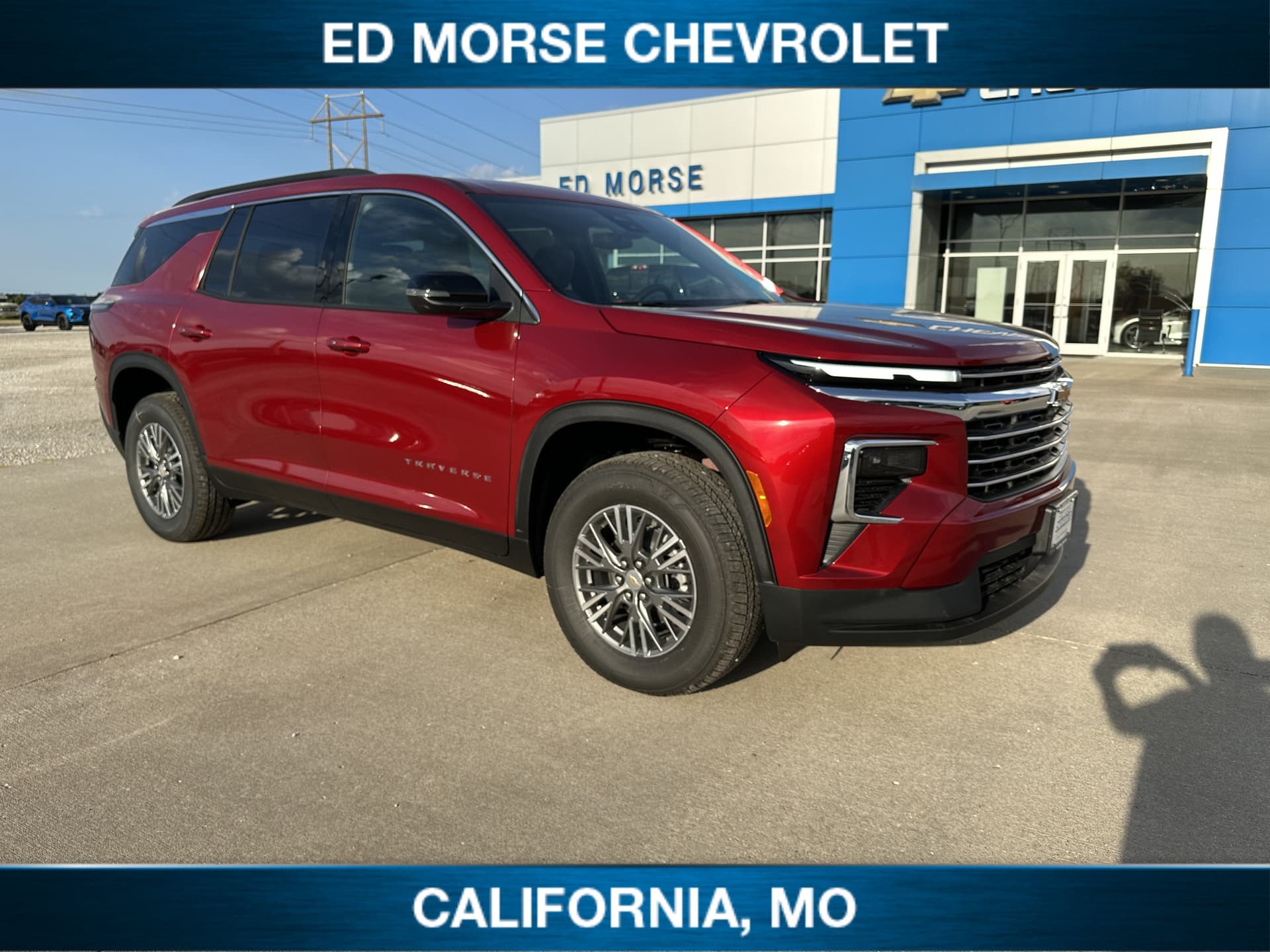 2027 Chevrolet Traverse FWD LT — photo 1 of 52