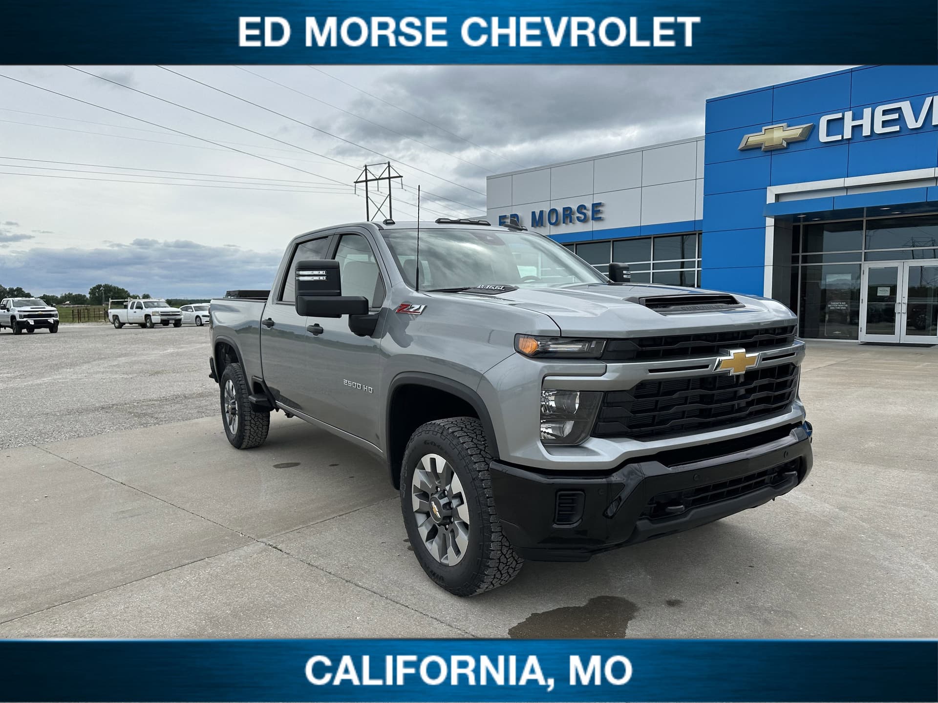 2026 Chevrolet Silverado 2500HD Custom — photo 1 of 44