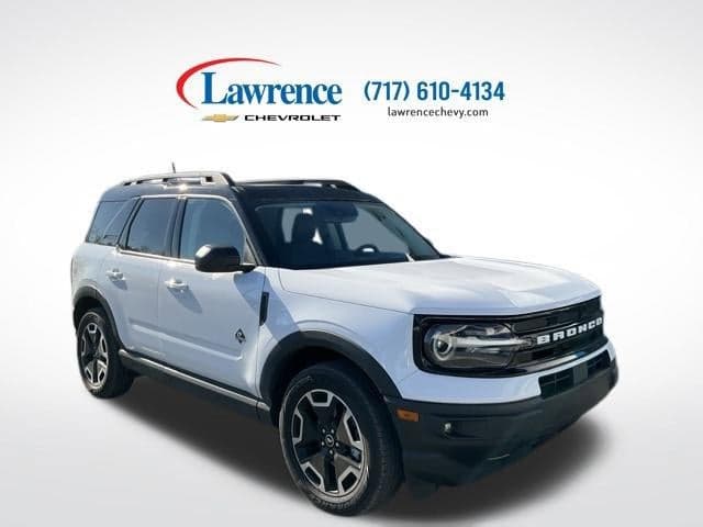 2023 Ford Bronco Sport Outer Banks — photo 1 of 5