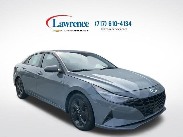 2021 Hyundai Elantra SEL — photo 1 of 5