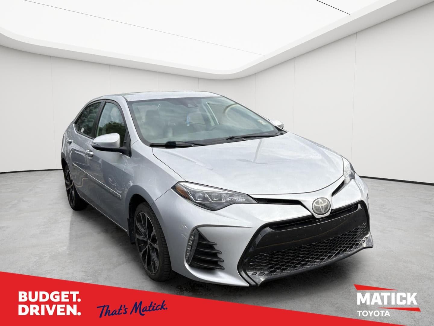 2019 Toyota Corolla SE — photo 1 of 21