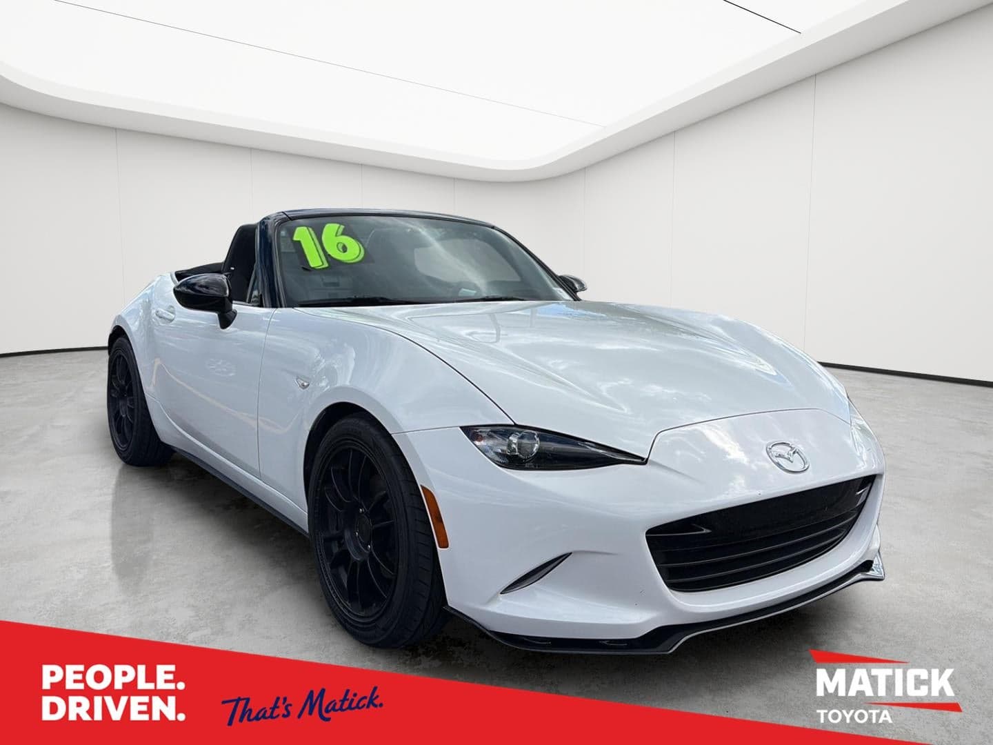 2016 Mazda MX-5 Miata Club — photo 1 of 40