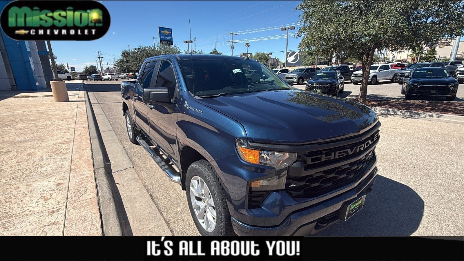 2022 Chevrolet Silverado 1500 Custom — photo 1 of 37