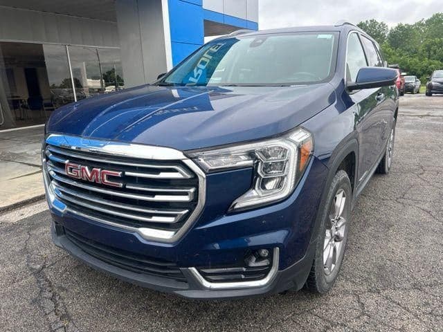 2023 GMC Terrain SLT — photo 1 of 30