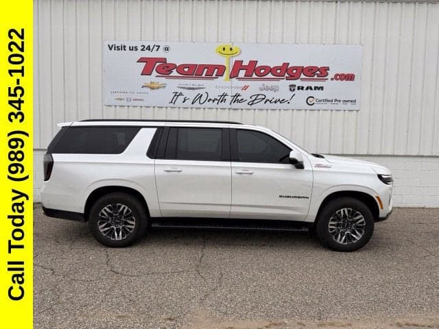 2025 Chevrolet Suburban Z71 — photo 1 of 5