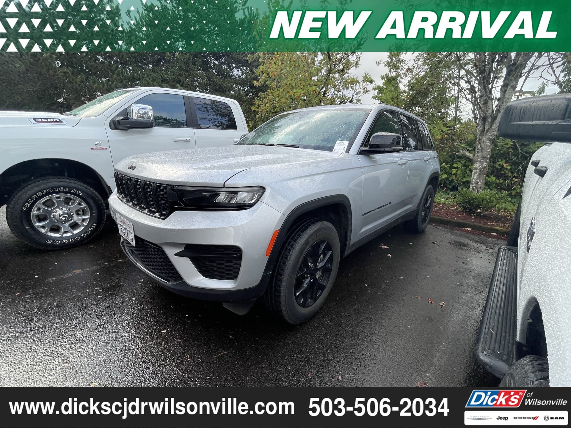 2025 Jeep Grand Cherokee Altitude — photo 1 of 5