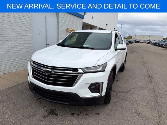 2023 Chevrolet Traverse LT Cloth — photo 1 of 5