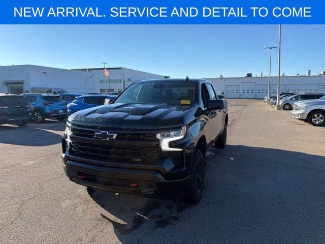 2024 Chevrolet Silverado 1500 LT Trail Boss — photo 1 of 5