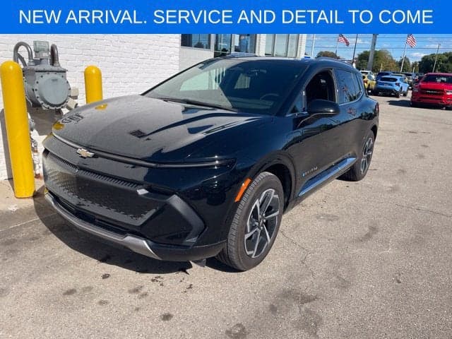 2025 Chevrolet Equinox EV LT — photo 1 of 4