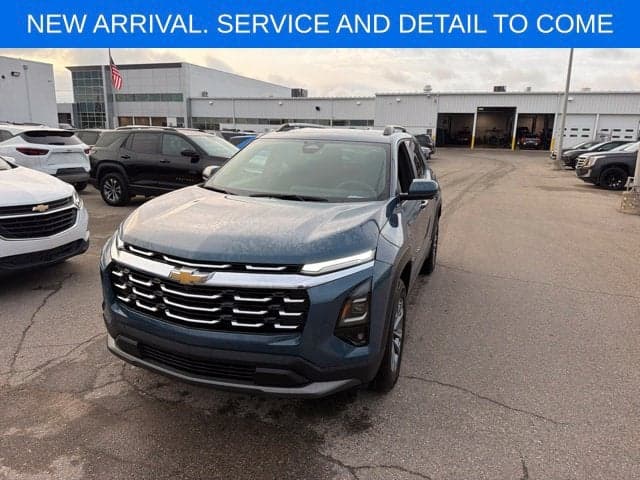 2025 Chevrolet Equinox FWD LT — photo 1 of 5