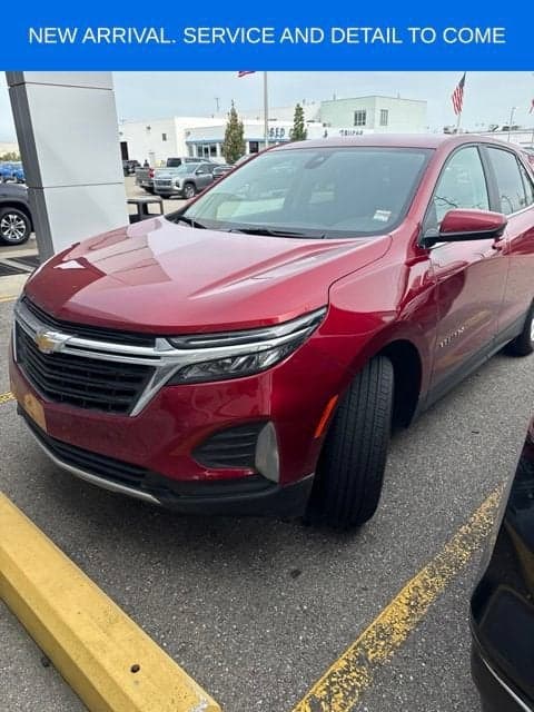 2024 Chevrolet Equinox LT — photo 1 of 5