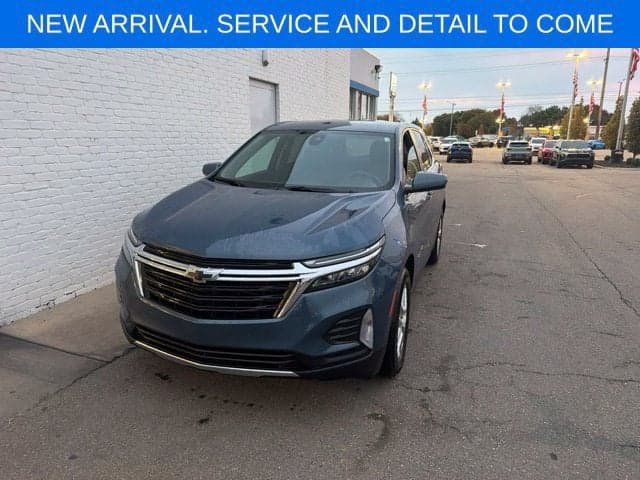 2024 Chevrolet Equinox LT — photo 1 of 5