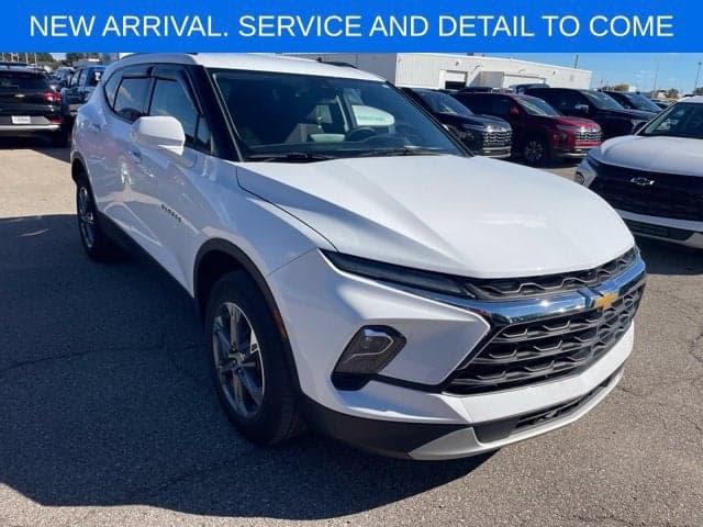 2024 Chevrolet Blazer 2LT — photo 1 of 5