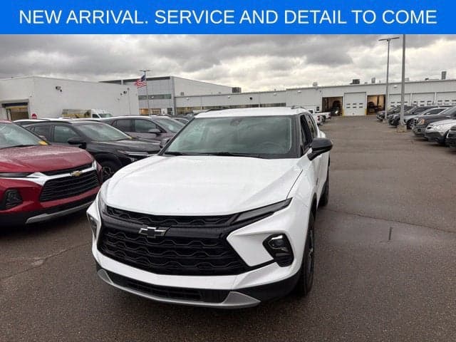 2024 Chevrolet Blazer 2LT — photo 1 of 5