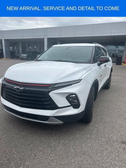 2024 Chevrolet Blazer 2LT — photo 1 of 20