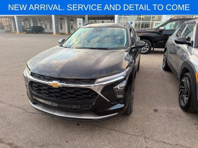2024 Chevrolet Trax LT — photo 1 of 5