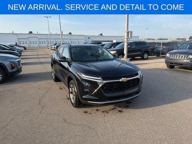 2024 Chevrolet Trax LT — photo 1 of 5
