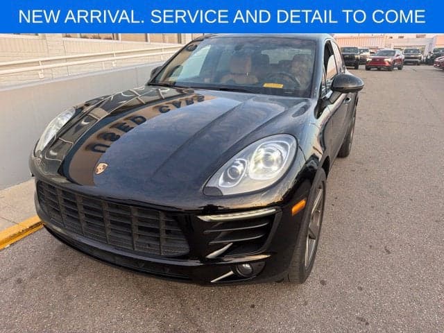 2016 Porsche Macan S — photo 1 of 5
