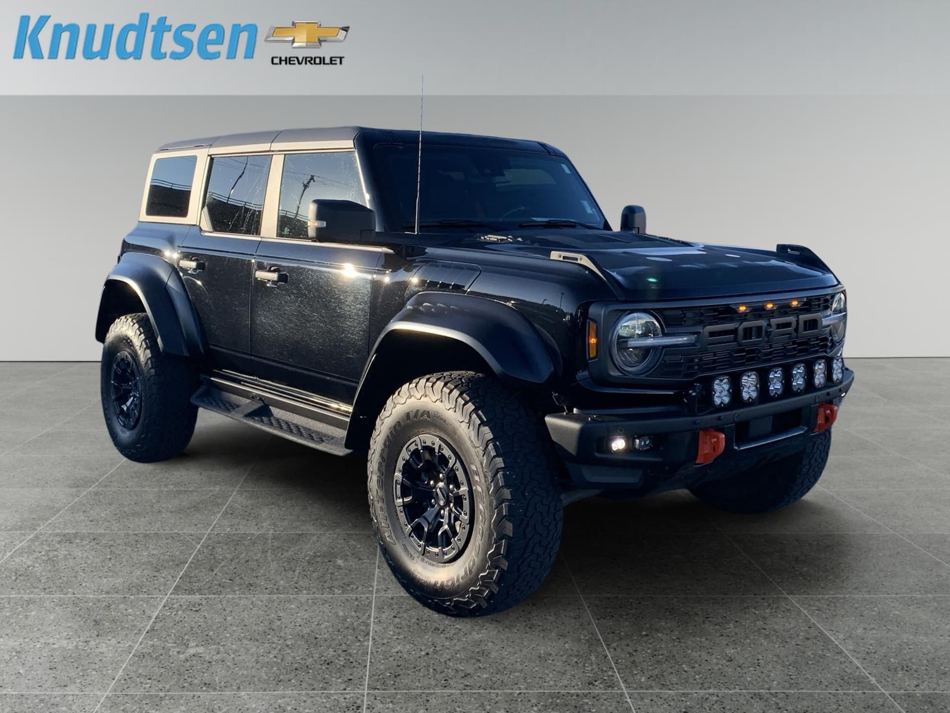 2023 Ford Bronco Raptor — photo 1 of 10