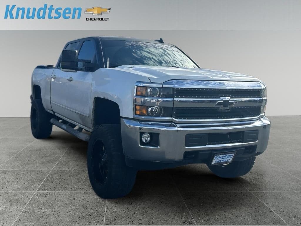 2016 Chevrolet Silverado 2500HD LT — photo 1 of 10