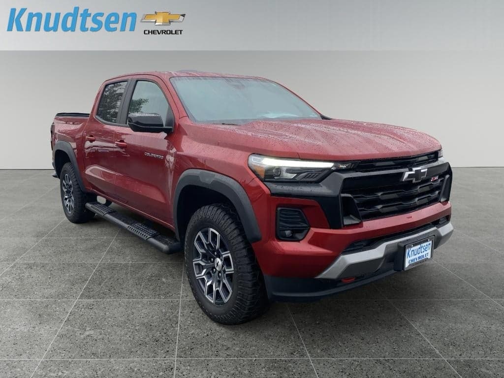 2023 Chevrolet Colorado 4WD Z71 — photo 1 of 10