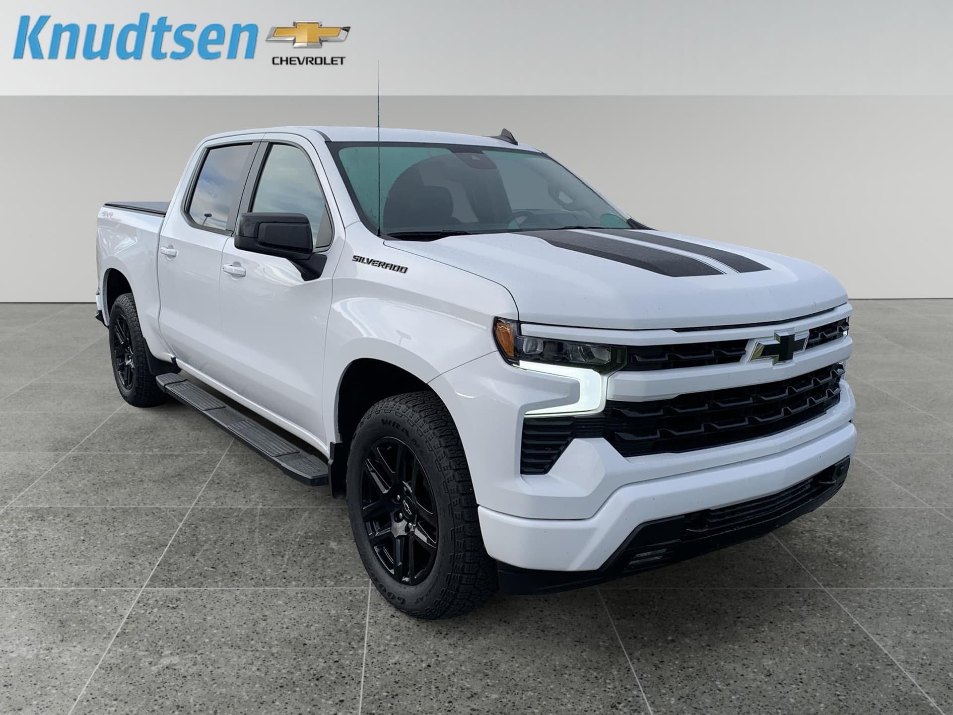 2023 Chevrolet Silverado 1500 RST — photo 1 of 5