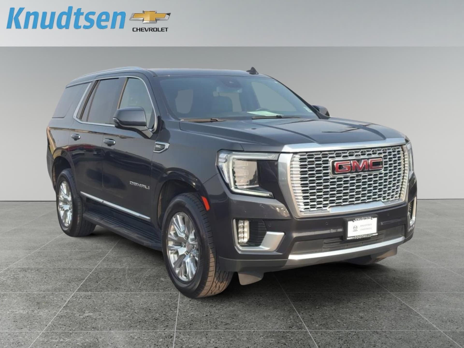 2023 GMC Yukon Denali — photo 1 of 5