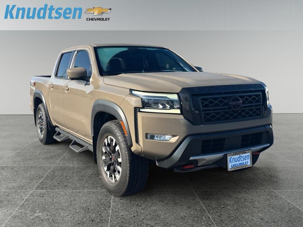 2022 Nissan Frontier PRO-4X — photo 1 of 12