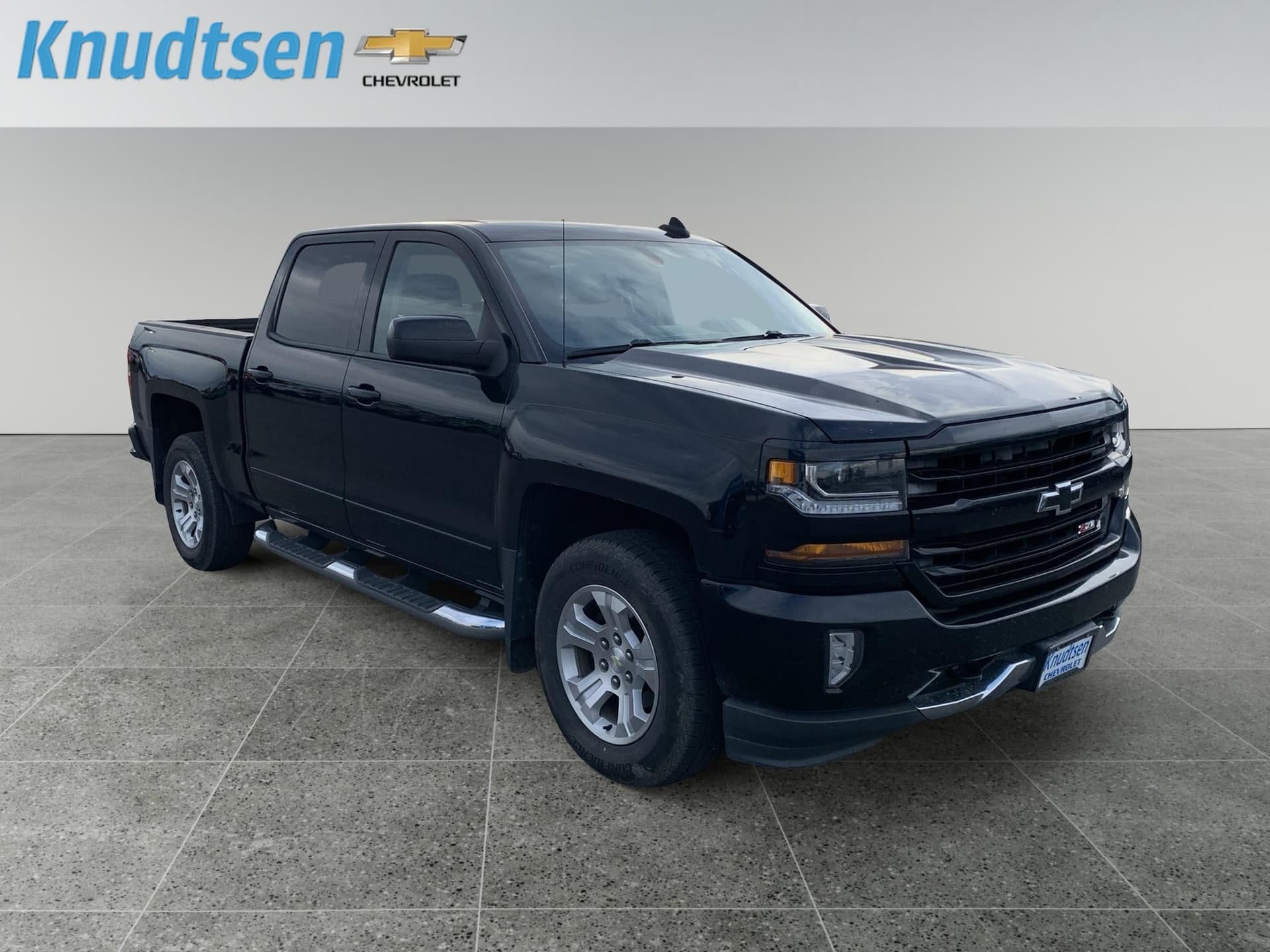 2016 Chevrolet Silverado 1500 LT — photo 1 of 5