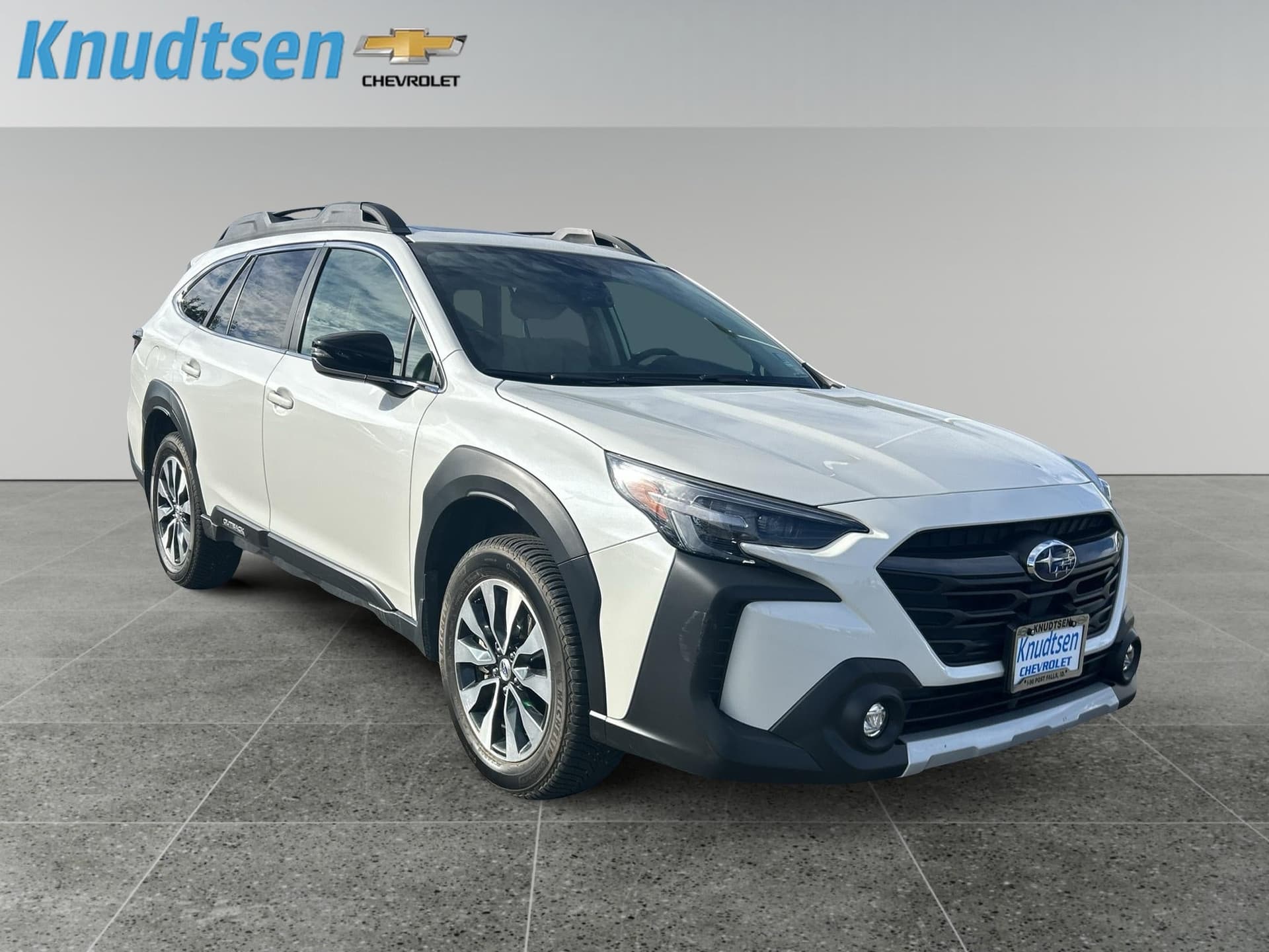 2024 Subaru Outback Limited — photo 1 of 10