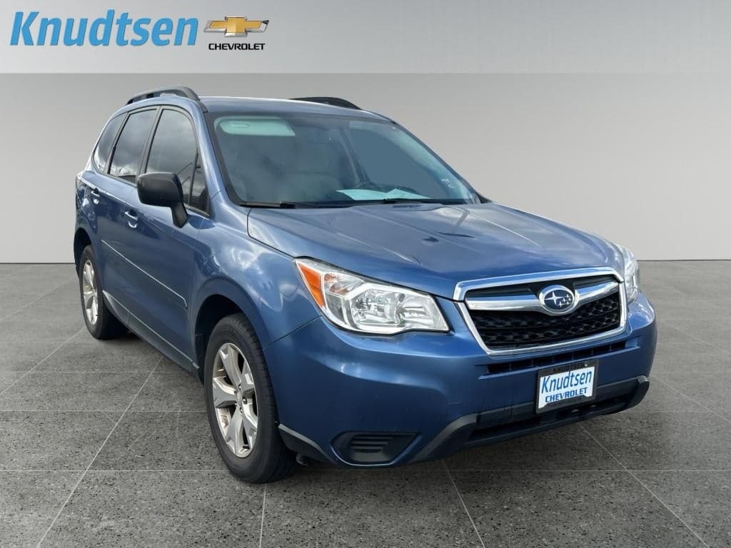 2015 Subaru Forester 2.5i — photo 1 of 8