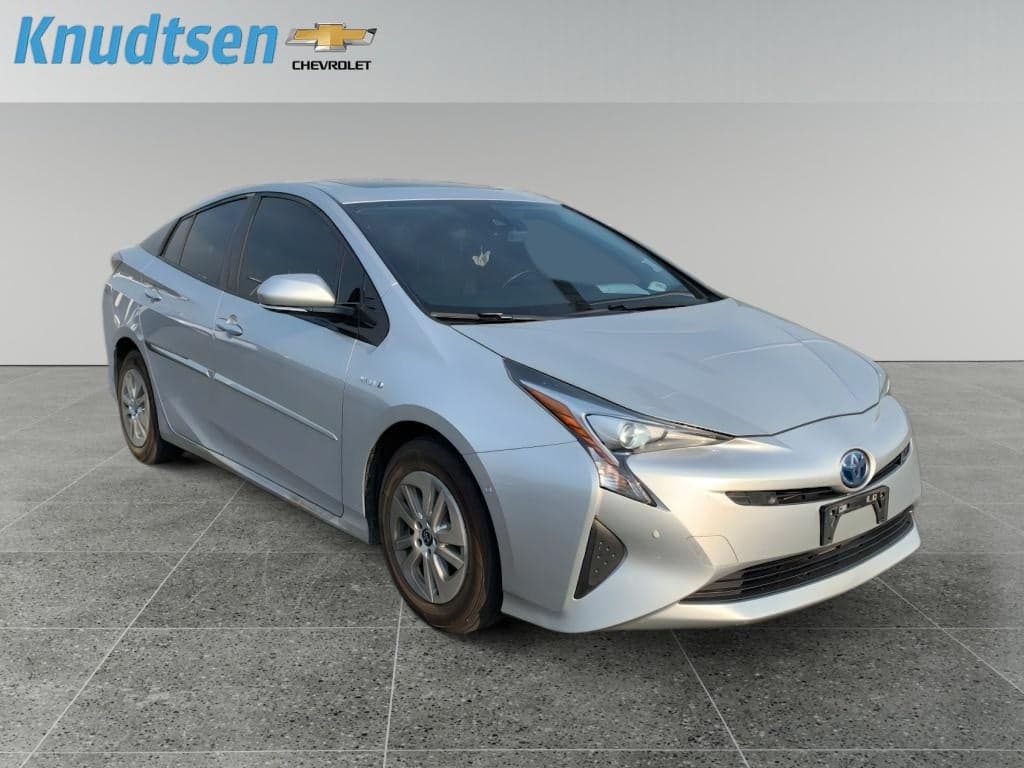 2018 Toyota Prius Four — photo 1 of 10