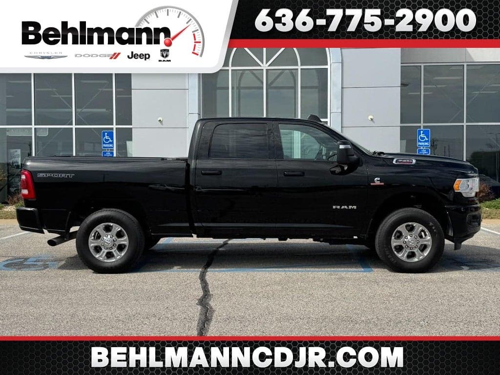 2024 RAM 3500 Big Horn — photo 1 of 3