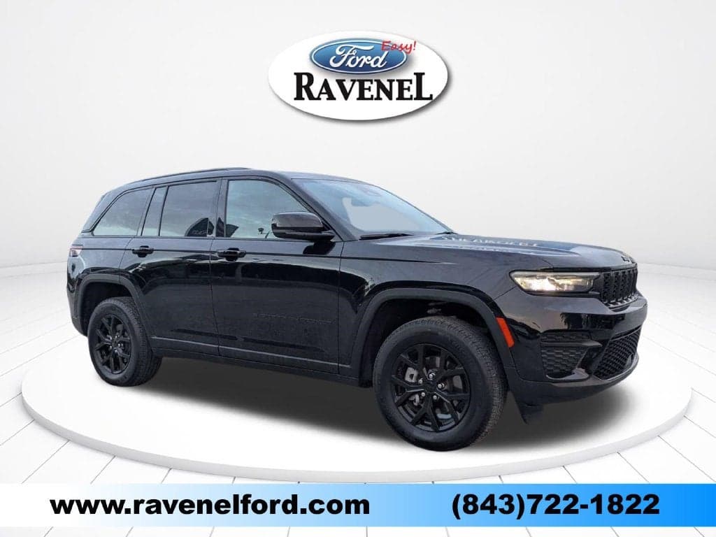 2025 Jeep Grand Cherokee Altitude — photo 1 of 5