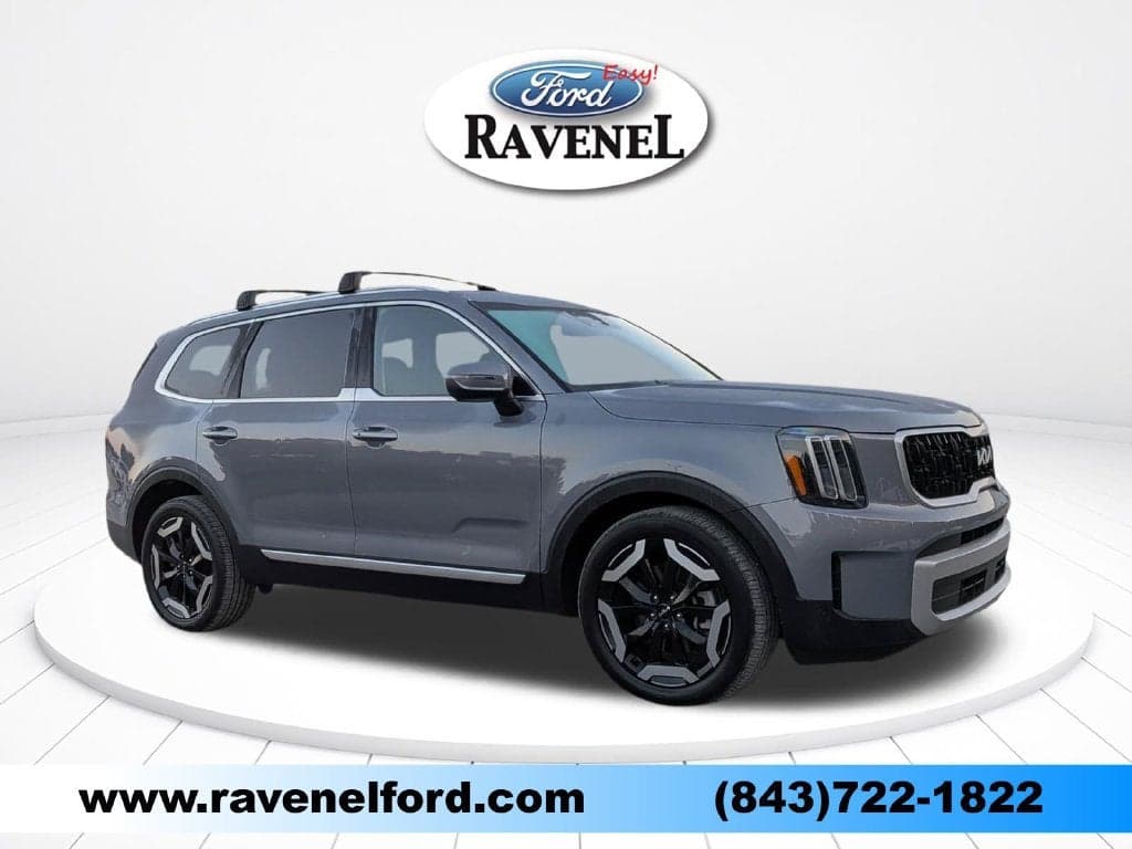 2024 Kia Telluride EX — photo 1 of 45
