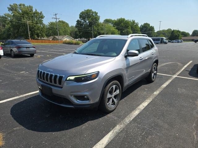 2019 Jeep Cherokee Limited — photo 1 of 16
