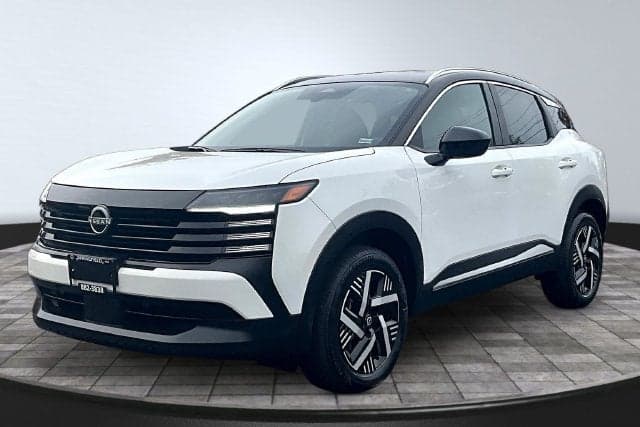 2025 Nissan Kicks SV — photo 1 of 5
