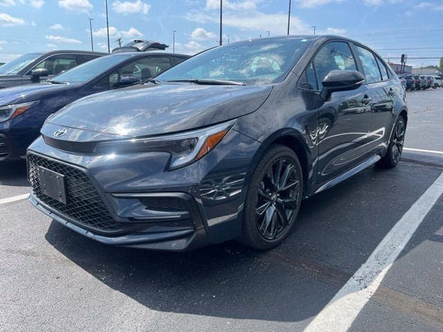 2026 Toyota Corolla SE — photo 1 of 5