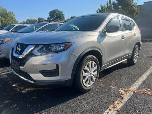 2017 Nissan Rogue S — photo 1 of 5