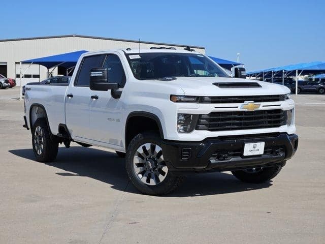 2026 Chevrolet Silverado 2500 HD Custom — photo 1 of 27