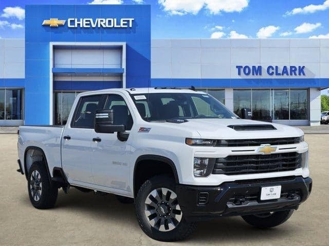 2026 Chevrolet Silverado 2500HD Custom — photo 1 of 27